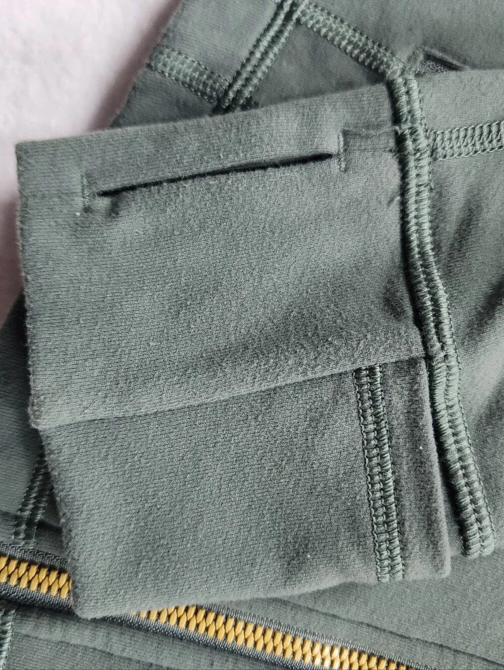 Lululemon Define Jacket Luon Green Gold Zip Thumbholes Size 8
